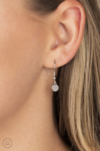 Load image into Gallery viewer, Champagne Catwalk - Silver