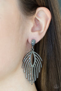 Metro Safari Black Post Earring