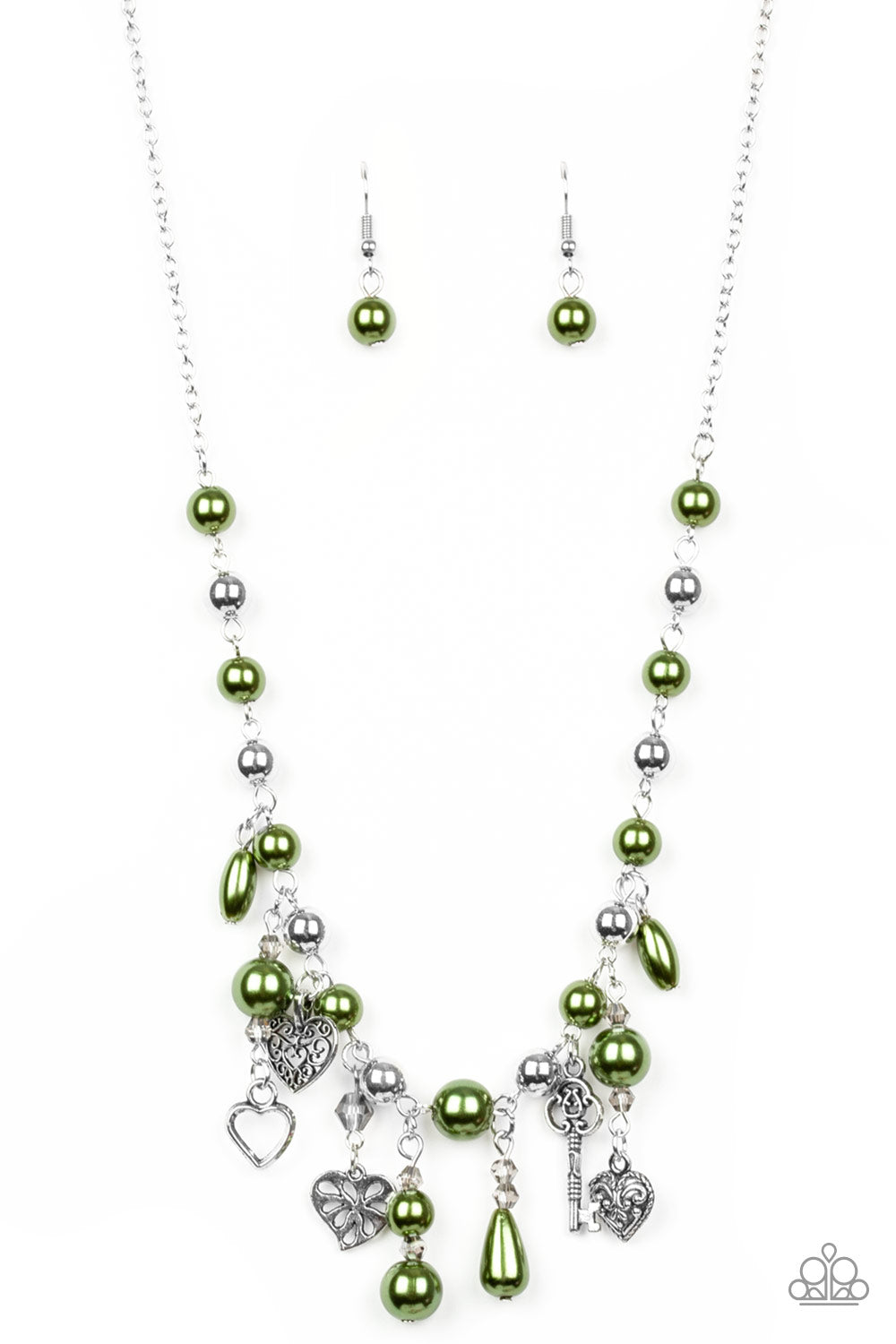 Green Charm Pearl Necklace