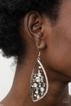 Load image into Gallery viewer, Sweetly Effervescent Silver Earring
